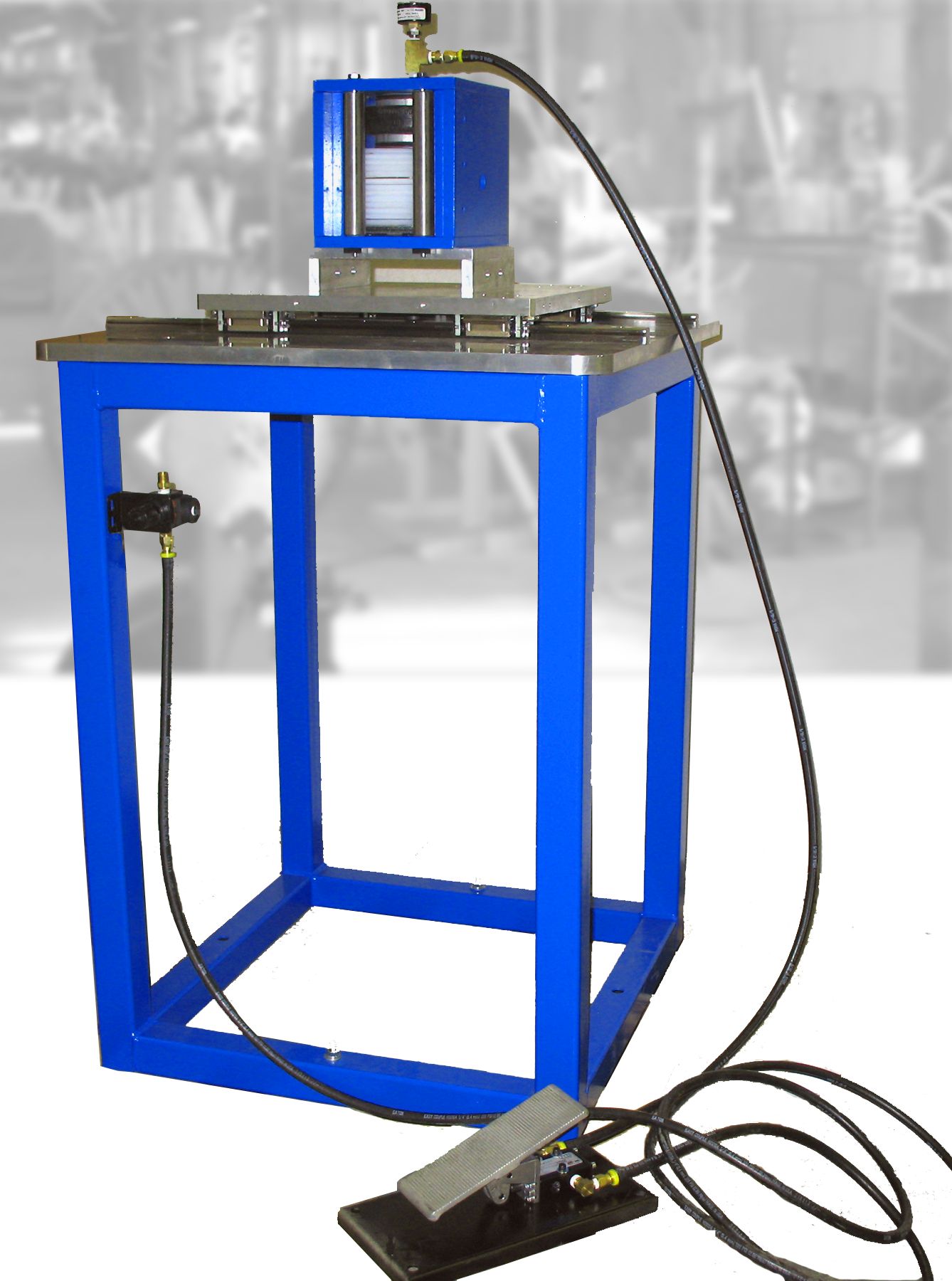 Model 4822 Pneumatic Tension with Manual Traversing